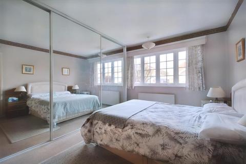 2 Appledorne Way, Arnold, Nottingham, NG5 8JQ