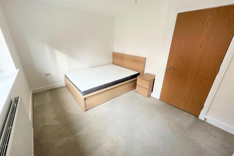 3 bedroom terraced house to rent, Guardhouse Way, Mill Hill, NW7