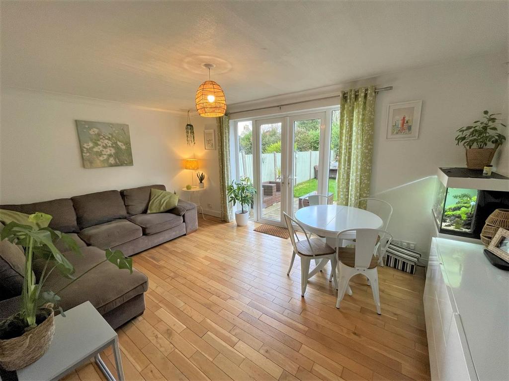 Bryers Croft, Wilpshire, Ribble Valley 3 bed semidetached house £320,000
