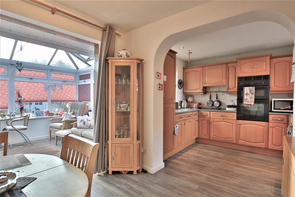 Sinderberry Drive, Northway, Tewkesbury   Kitchen/