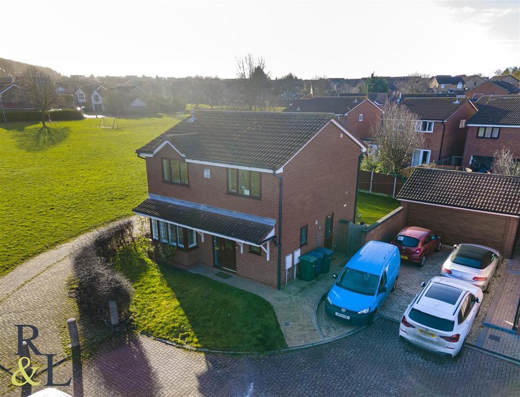 Heather Croft, West Bridgford... 4 bed detached house £475,000