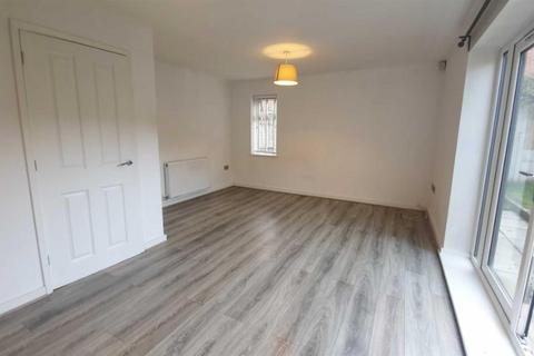 2 bedroom semi-detached house to rent - Duchy Road, Salford M6 6GP