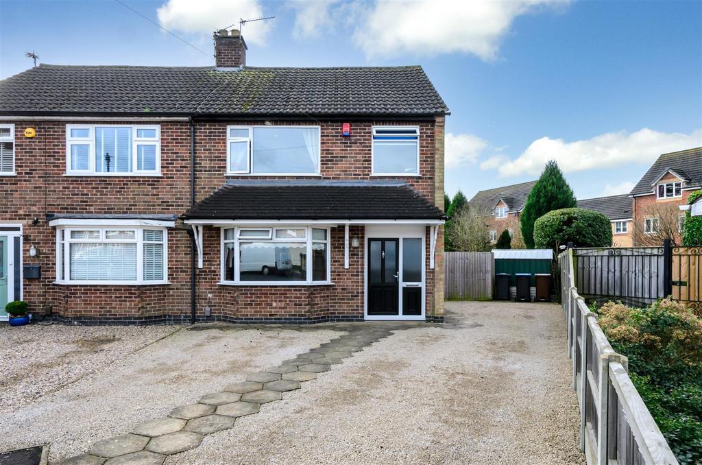 York Road, Hinckley 3 bed semidetached house £260,000