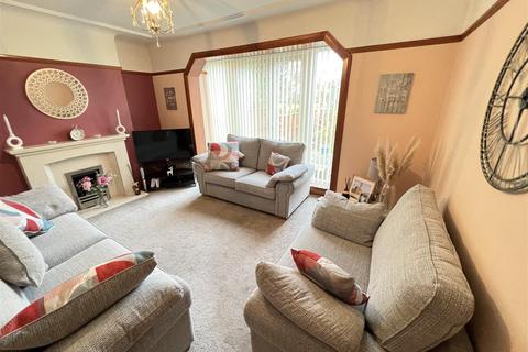 4 bedroom semi-detached house for sale - Thornton Avenue, Higher Bebington, Wirral