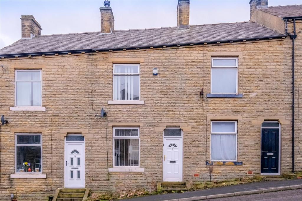 Thornton Street, Halifax 2 bed terraced house for sale £79,950