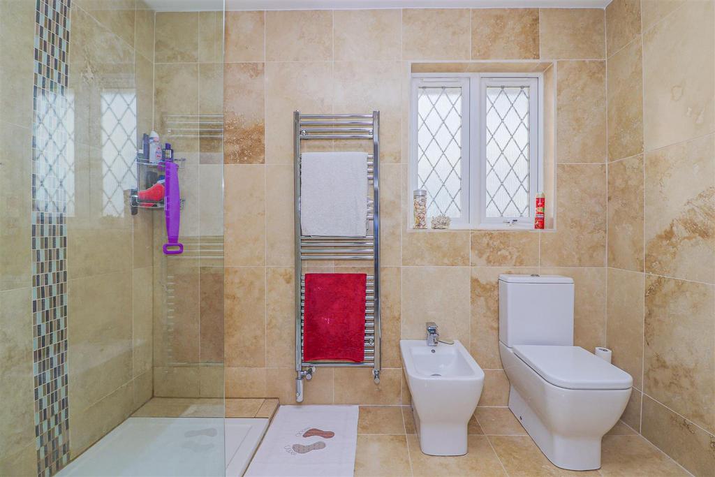 En suite to bedroom one