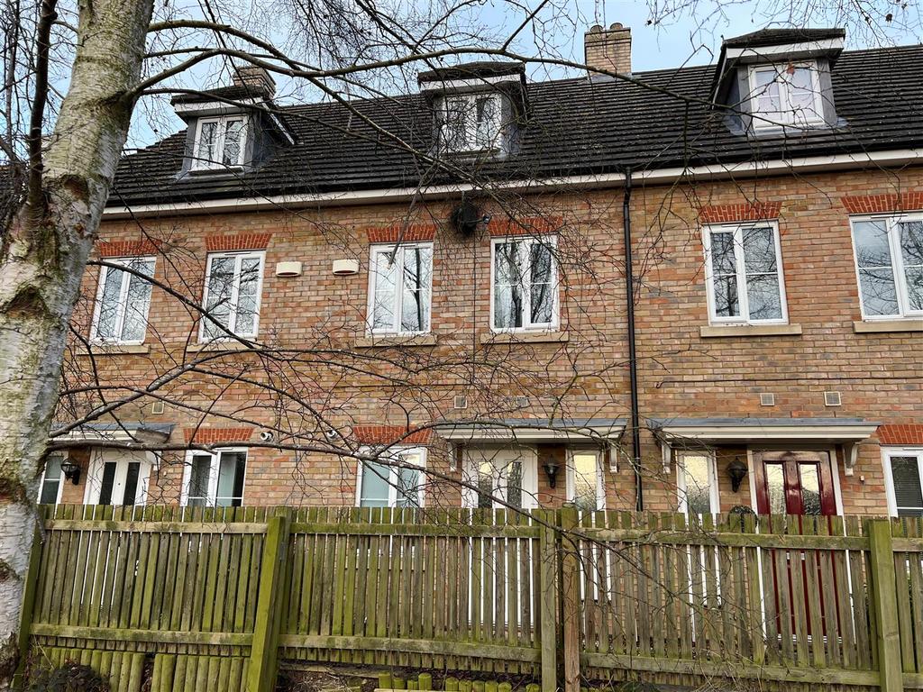 Carnoustie Drive, Lincoln 3 bed house £200,000