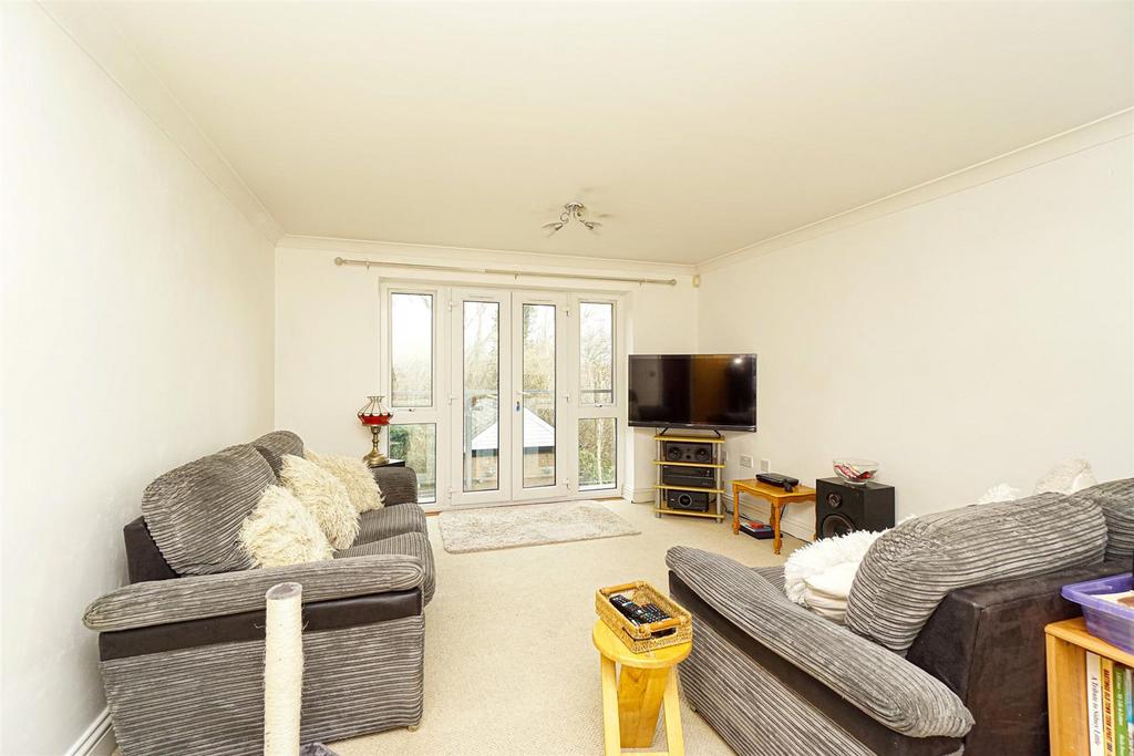 Beachy Head View, St. LeonardsOnSea 2 bed flat £270,000
