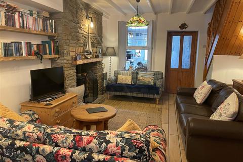 26 Bridge Street, Llangennech, Llanelli, SA14 8TN