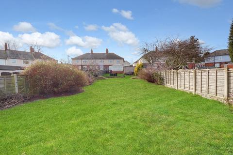 16 Hillside Road, Ackworth, Pontefract, WF7 7NJ