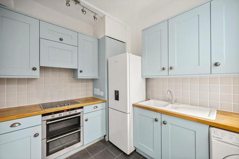 2 bedroom flat for sale, Richmond Hill, Richmond, TW10.