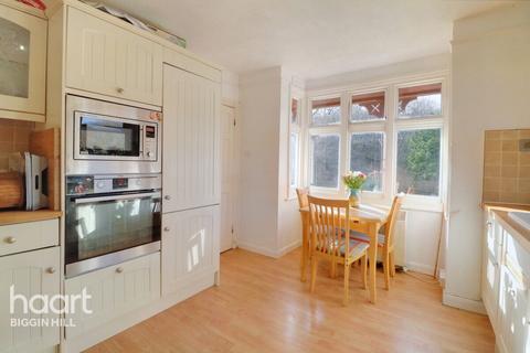 The Warren Cudham Road, Tatsfield, Westerham, TN16 2NS