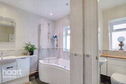 The Warren Cudham Road, Tatsfield, Westerham, TN16 2NS