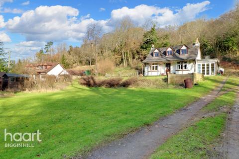 The Warren Cudham Road, Tatsfield, Westerham, TN16 2NS