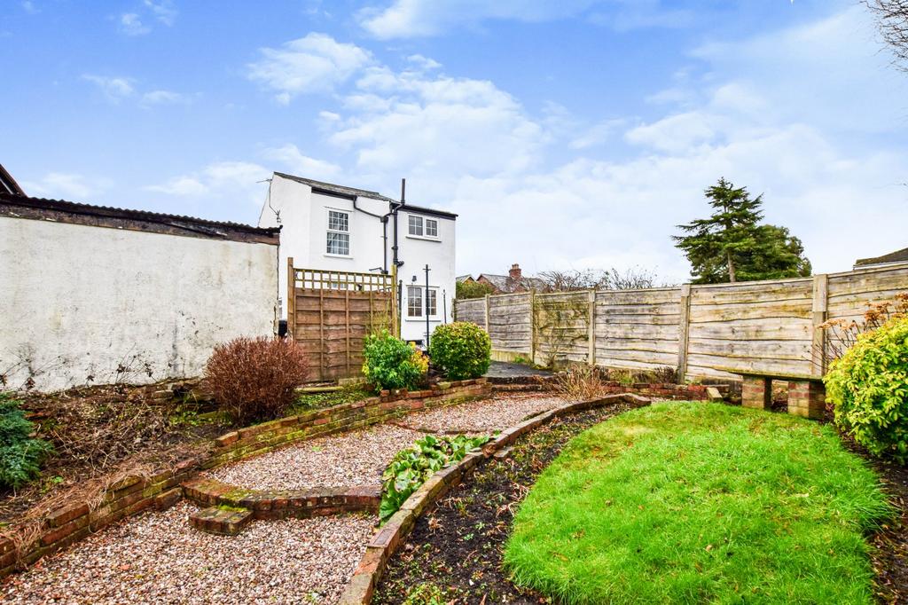 Ridgeway Road, Timperley, Altrincham... 2 bed detached house £350,000