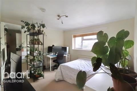 1 bedroom in a house share to rent, Applegarth Avenue
