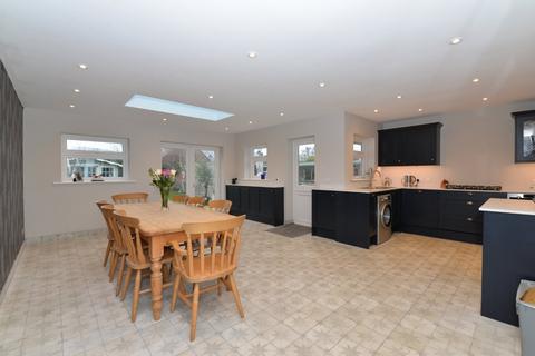 3 bedroom bungalow for sale, Little Dene Copse, Pennington, Lymington, Hampshire, SO41