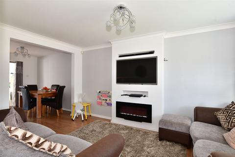 17 Cranmere Court, Strood, Rochester, ME2 4SF