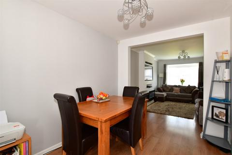 17 Cranmere Court, Strood, Rochester, ME2 4SF