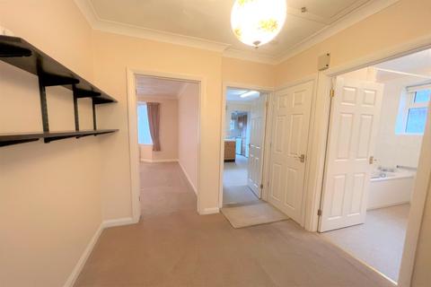 2 bedroom detached bungalow to rent - Agate Lane, Horsham, RH12