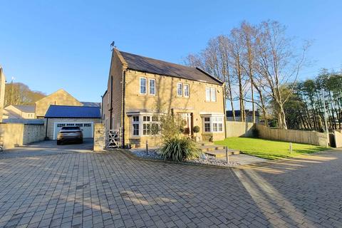4 bedroom detached house for sale - St. Johns View, Northowram HX3