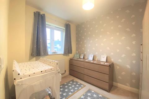 3 bedroom semi-detached house for sale - Beckside, Halifax, West Yorkshire, HX3