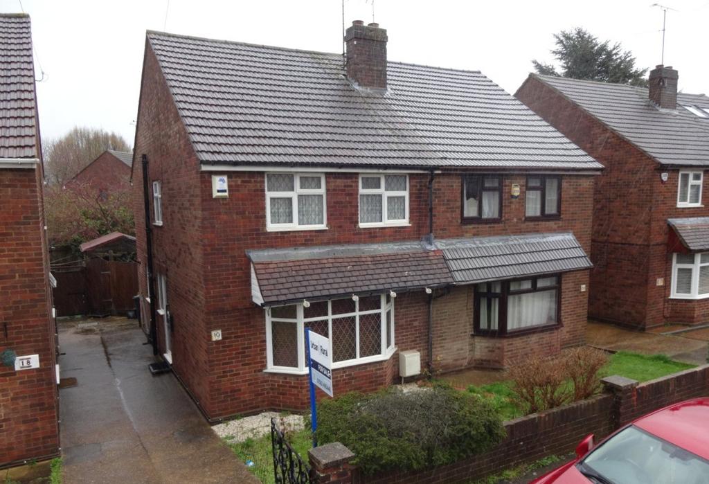 Brooklands Close, Luton... 3 bed semidetached house £325,000