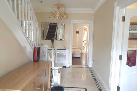 6 bedroom detached house for sale - Firs Drive, Hounslow