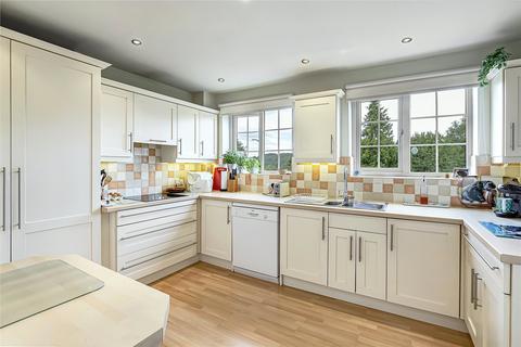 4 bedroom detached house for sale - Skipton Road, Ilkley, West Yorkshire, LS29