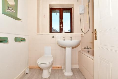 Flat 7, Chaffinch Lodge Mayfield Avenue, Dover, CT16 2QS
