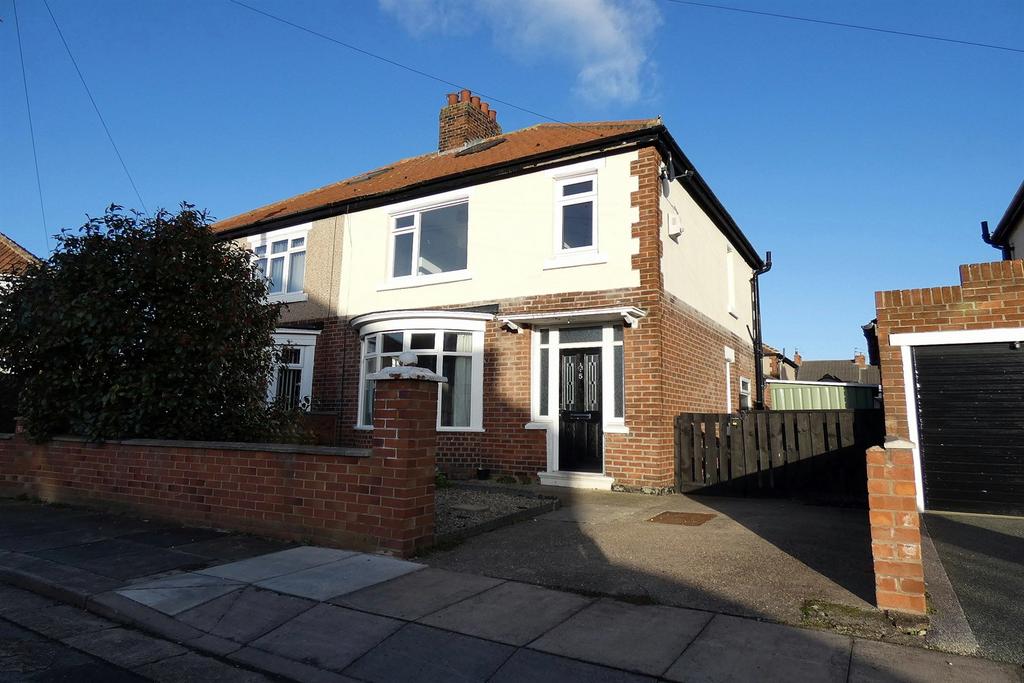Sutherland Grove, StocktonOnTees, TS20 3 bed semidetached house for