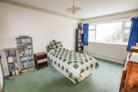 7 Bryn Hafod, Rhuddlan, Rhyl, LL18 2TB