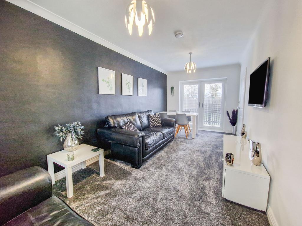 Grange Park Avenue, Bedlington... 2 bed semidetached house £110,000