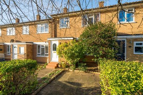 26 Lenham Road, London, SE12 8QN