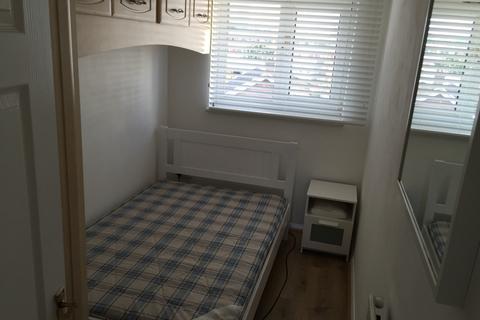 62 Cliff Walk, London, E16 4HN