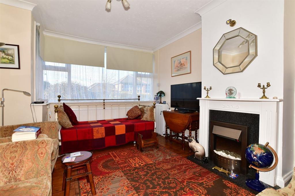 Newington Road, Ramsgate, Kent 3 bed semidetached bungalow for sale