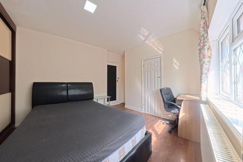 5 bedroom semi-detached house to rent, Plymouth Avenue, BRIGHTON BN2