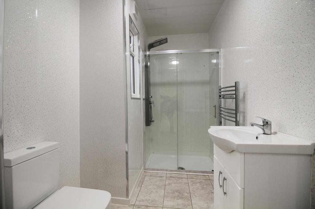 Marlow Road, East Ham E6 3 bed terraced house £2,195 pcm (£507 pw)