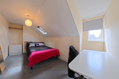 5 bedroom terraced house to rent, Viaduct Road, Brighton BN1