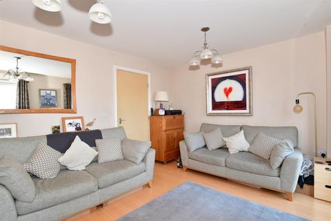 12 Norwich Crescent, Chadwell Heath, Romford, RM6 4UW