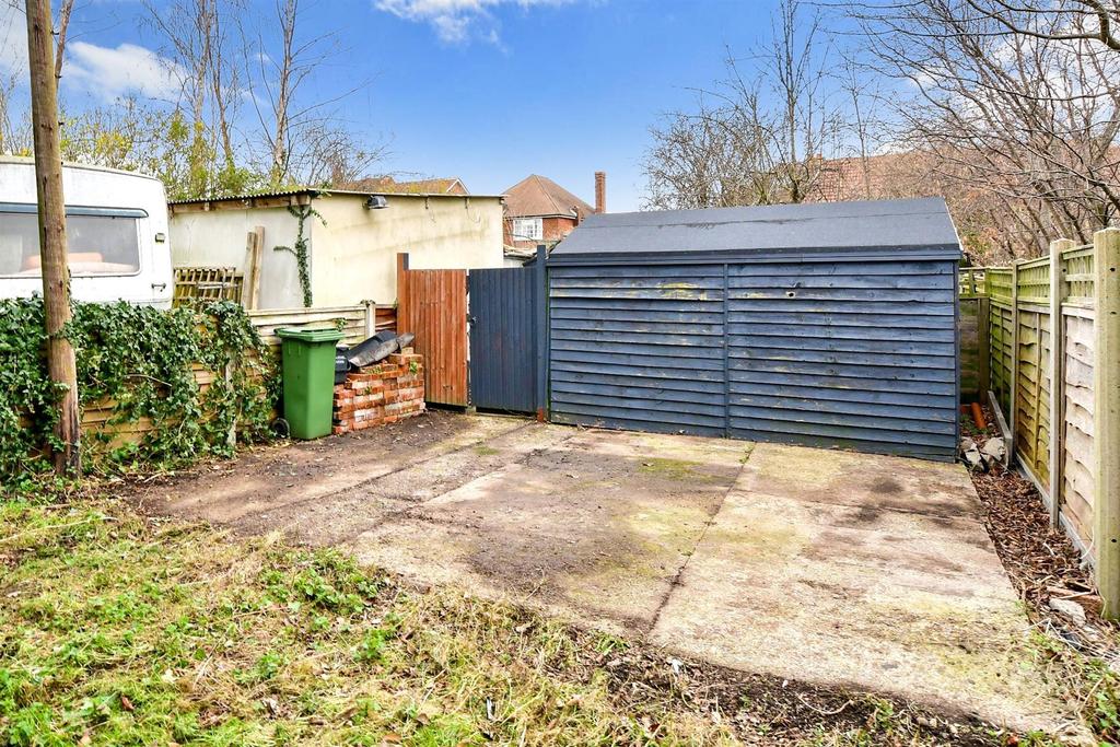 Driveway/Parking
