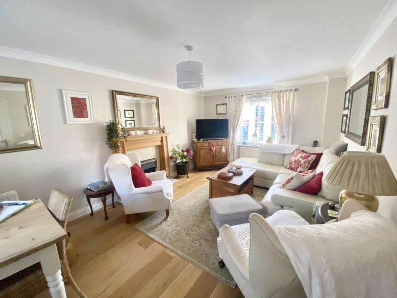 45 Beceshore Close, MoretoninMarsh... 3 bed mews £1,350 pcm (£312 pw)