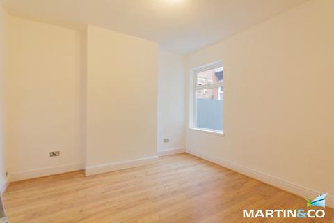 3 bedroom terraced house to rent, Marlborough Road, Bearwood, B66