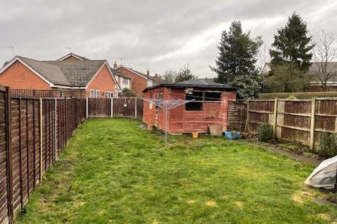 3 bedroom semi-detached house for sale - WOMBOURNE, Station Road