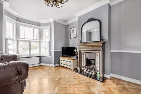 5 bedroom detached house for sale - Chapel Avenue, Addlestone
