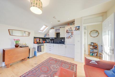 1 bedroom flat for sale - Ravensbourne Road, Catford, London, SE6