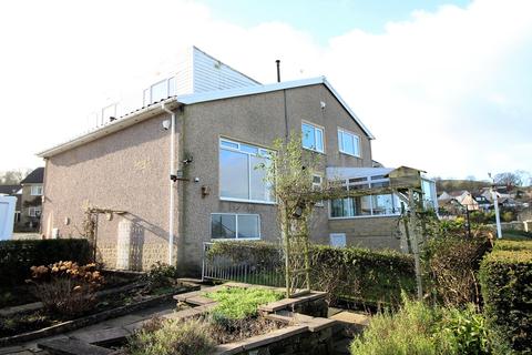 4 bedroom detached house for sale - Fern Court, Utley, Keighley, BD20