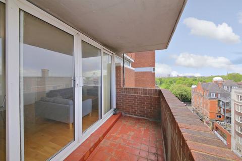 2 bedroom flat to rent, Consort House, Bayswater W2