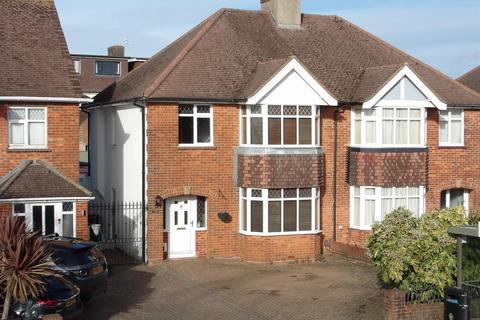 3 bedroom semi-detached house for sale - Hangleton Road, Hove, East Sussex