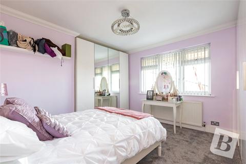 3 bedroom semi-detached house for sale - Kent View, Wennington Road, Wennington, Rainham, RM13